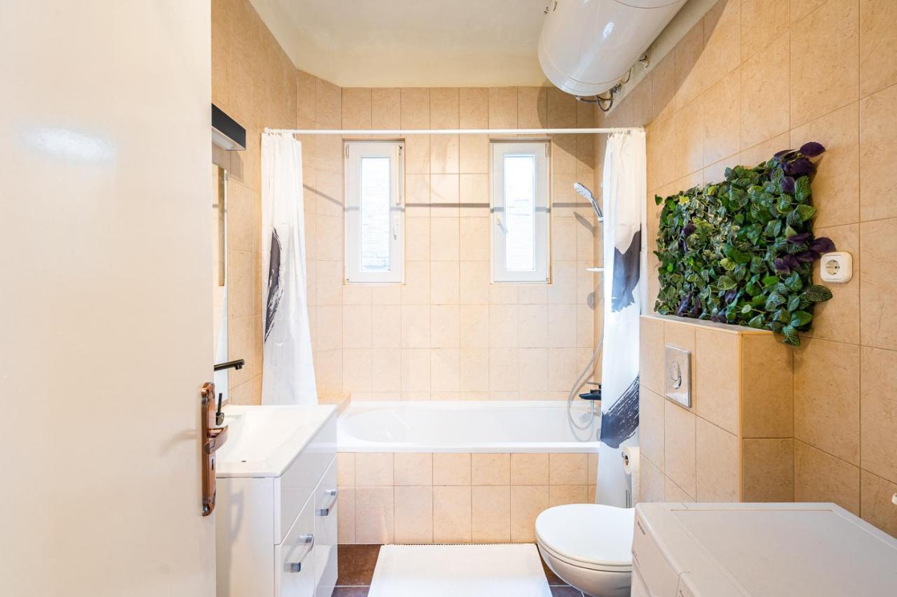 Sunny New Luxurious Home At The Jewish District Budapest Esterno foto